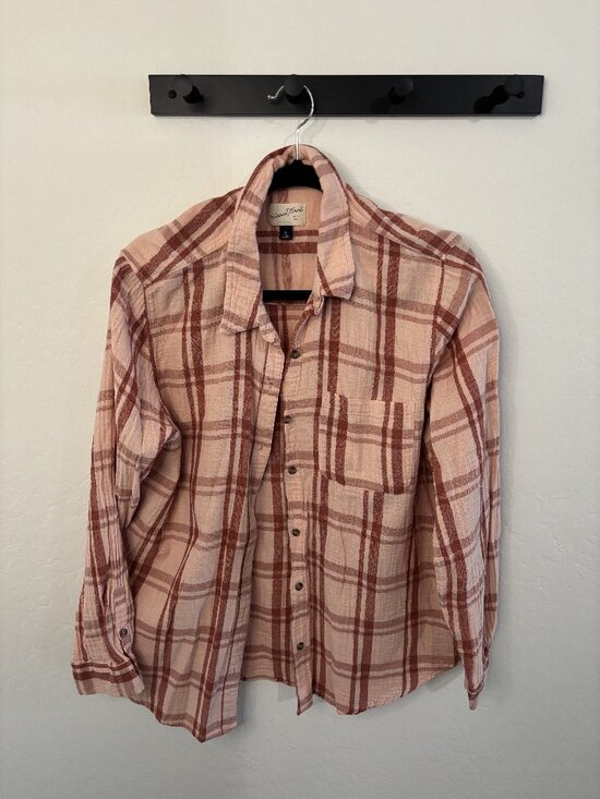 Universal Thread Tops - Universal Thread Pink Plaid Gauze Button Down Shirt | Size XL